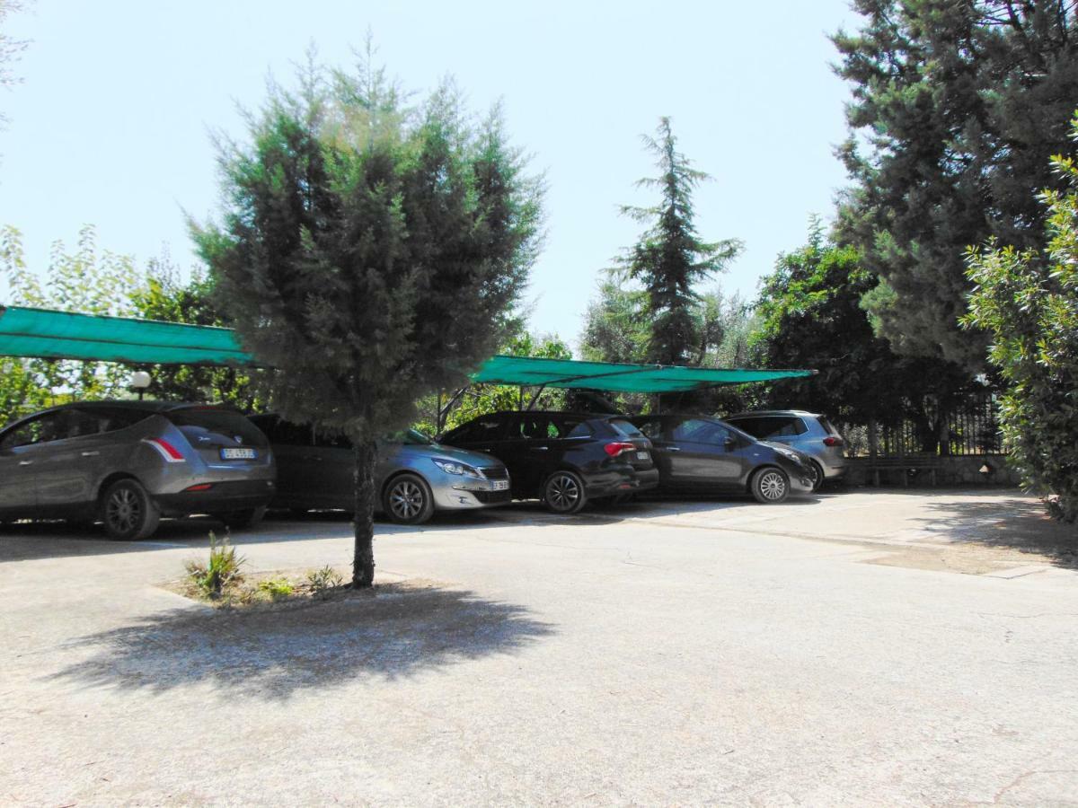 Villa Antonio Calderisi Весте Екстериор снимка