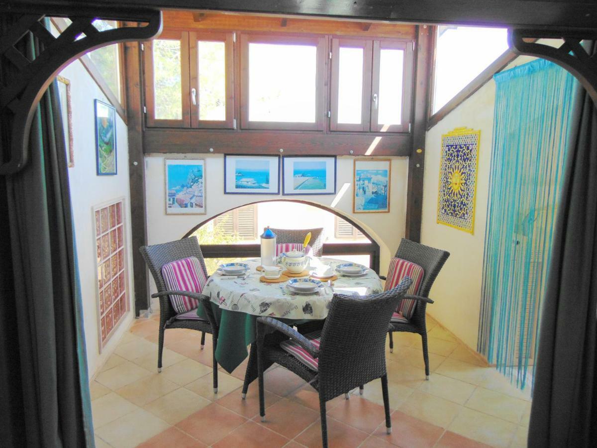 Villa Antonio Calderisi Весте Екстериор снимка